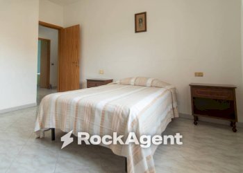 Camera da letto - Independent house Sobborgo San Nicolò, 22, Montecarotto - photo 25