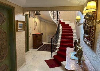 Interno palazzo - Villa via Kenia, Roma (neighborhood EUR) - photo 10