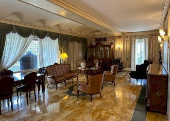 Salone - Villa via Kenia, Roma (neighborhood EUR) - photo 14