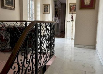 Interno palazzo - Villa via Kenia, Roma (neighborhood EUR) - photo 20