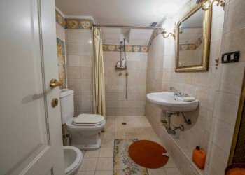 Bagno - Villa via Kenia, Roma (neighborhood EUR) - photo 28
