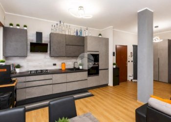 Three-room apartment Via Castagnevizza, Collegno - photo 8