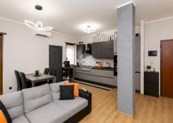 Three-room apartment Via Castagnevizza, Collegno - photo 9