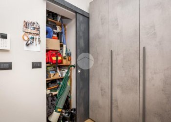 Three-room apartment Via Castagnevizza, Collegno - photo 17