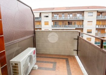 Three-room apartment Via Castagnevizza, Collegno - photo 19