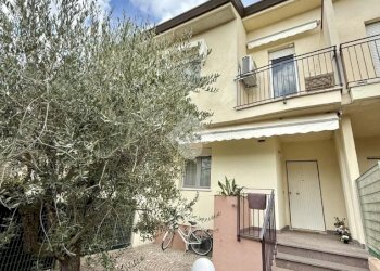 Terraced Villa Via roma, San Giovanni in Marignano - photo 1