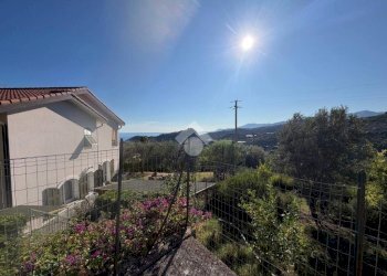 Four-room apartment Via generale rossi, Bordighera - photo 1