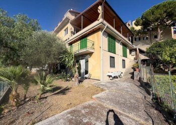 Four-room apartment Via generale rossi, Bordighera - photo 28