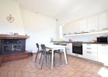 Casa indipendente Via Provinciale le Uso, Borghi - foto 3