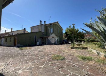 Villa Strada Provinciale Feltresca, Tavullia - foto 1