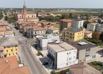 Hotel - Accommodation facility Via Di Renazzo, Cento - photo 1