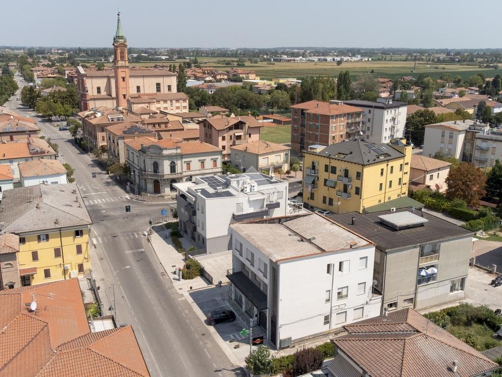 Laboratorio Via Di Renazzo, Cento - foto 3