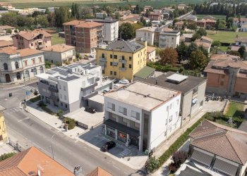 Laboratory Via Di Renazzo, Cento - photo 11