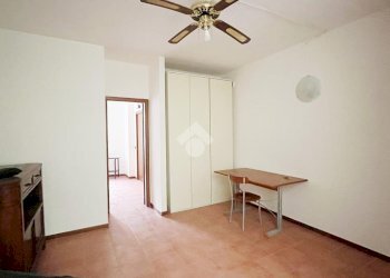 Two-room apartment Strada Massimo D'Azeglio, Parma (neighborhood Oltretorrente) - photo 8