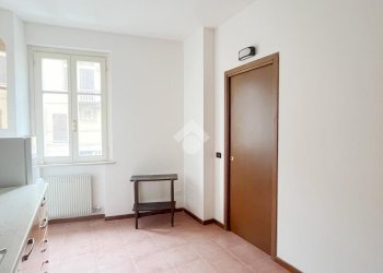 Two-room apartment Strada Massimo D'Azeglio, Parma (neighborhood Oltretorrente) - photo 13