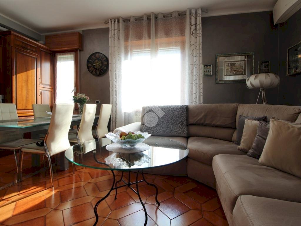 Trilocale Via San Giuseppe Cottolengo, Canegrate - foto 1