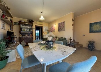 Porzione di casa Viale Beato Quagliotti, Cameri - foto 3
