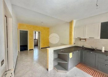 Quadrilocale Via Santuario, Savona (zona Santuario) - foto 5