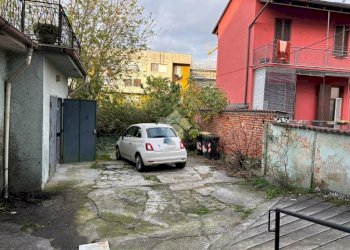 Three-family Villa Corso Milano, Novara - photo 2