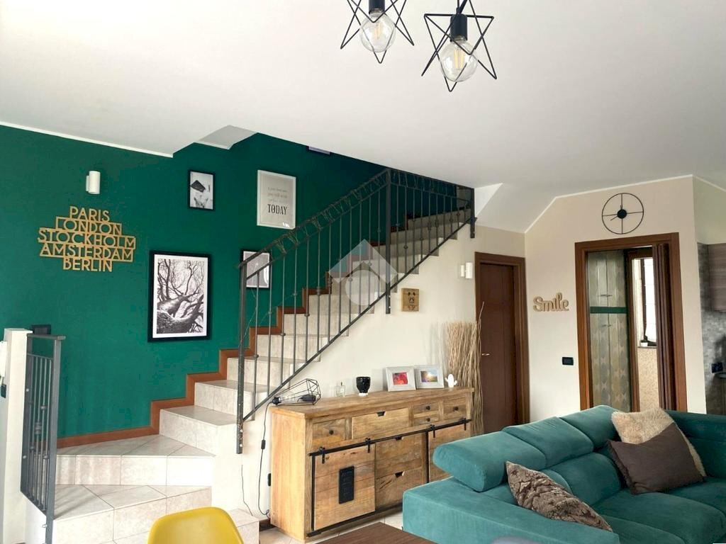 Four-room apartment Via G. Papini, Casorezzo - photo 3