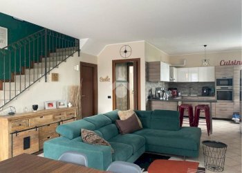 Four-room apartment Via G. Papini, Casorezzo - photo 2