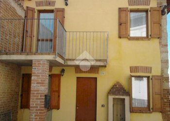 Casa semi indipendente Via Sant'Antonio, Camagna Monferrato - foto 1