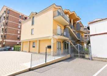 Bilocale Via Giachino Traversa, Bra - foto 1