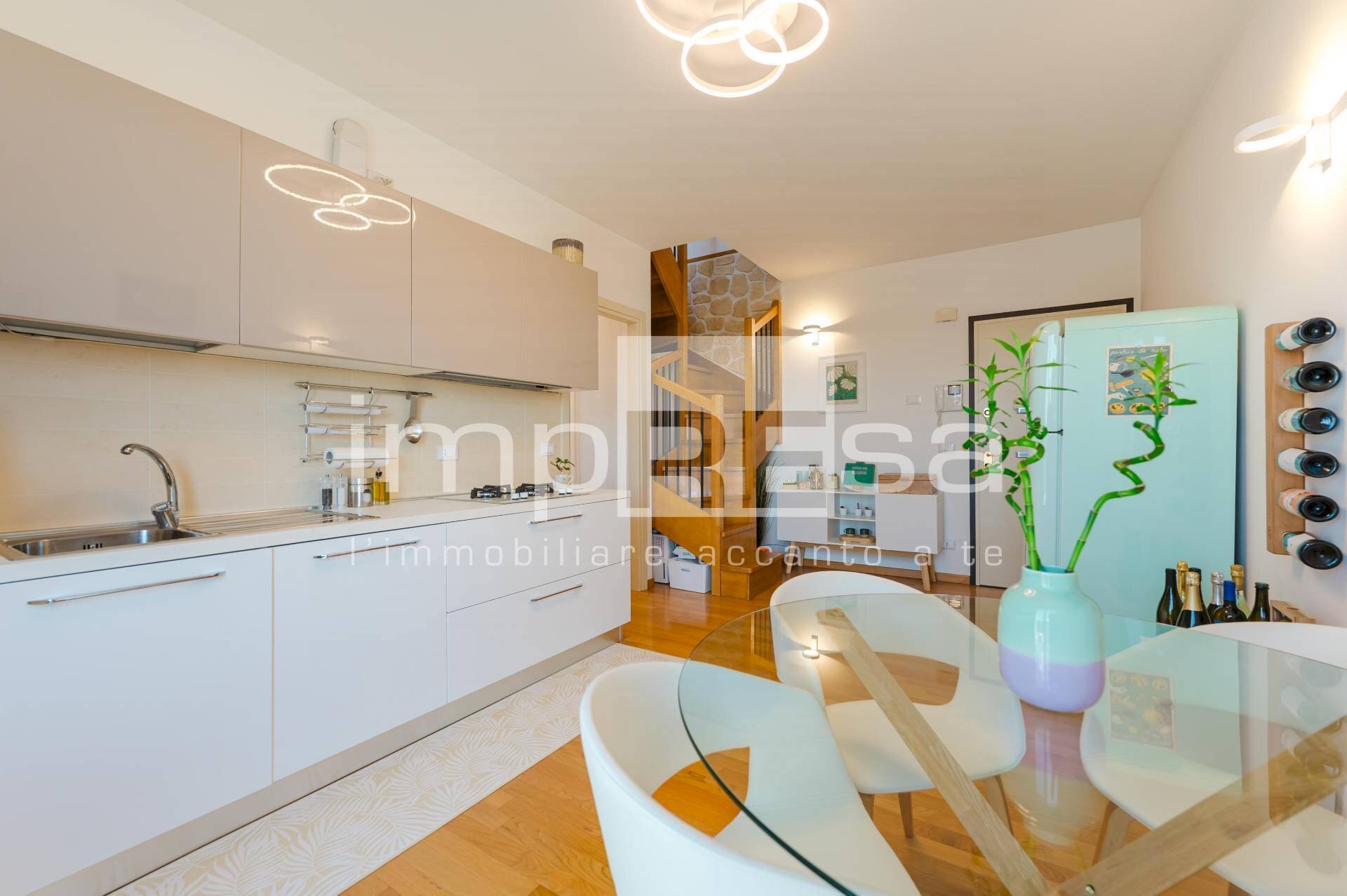 soggiorno/cucina - Three-room apartment via Bakhita, Mirano - photo 3