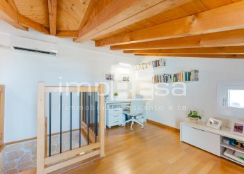 sottotetto - Three-room apartment via Bakhita, Mirano - photo 13