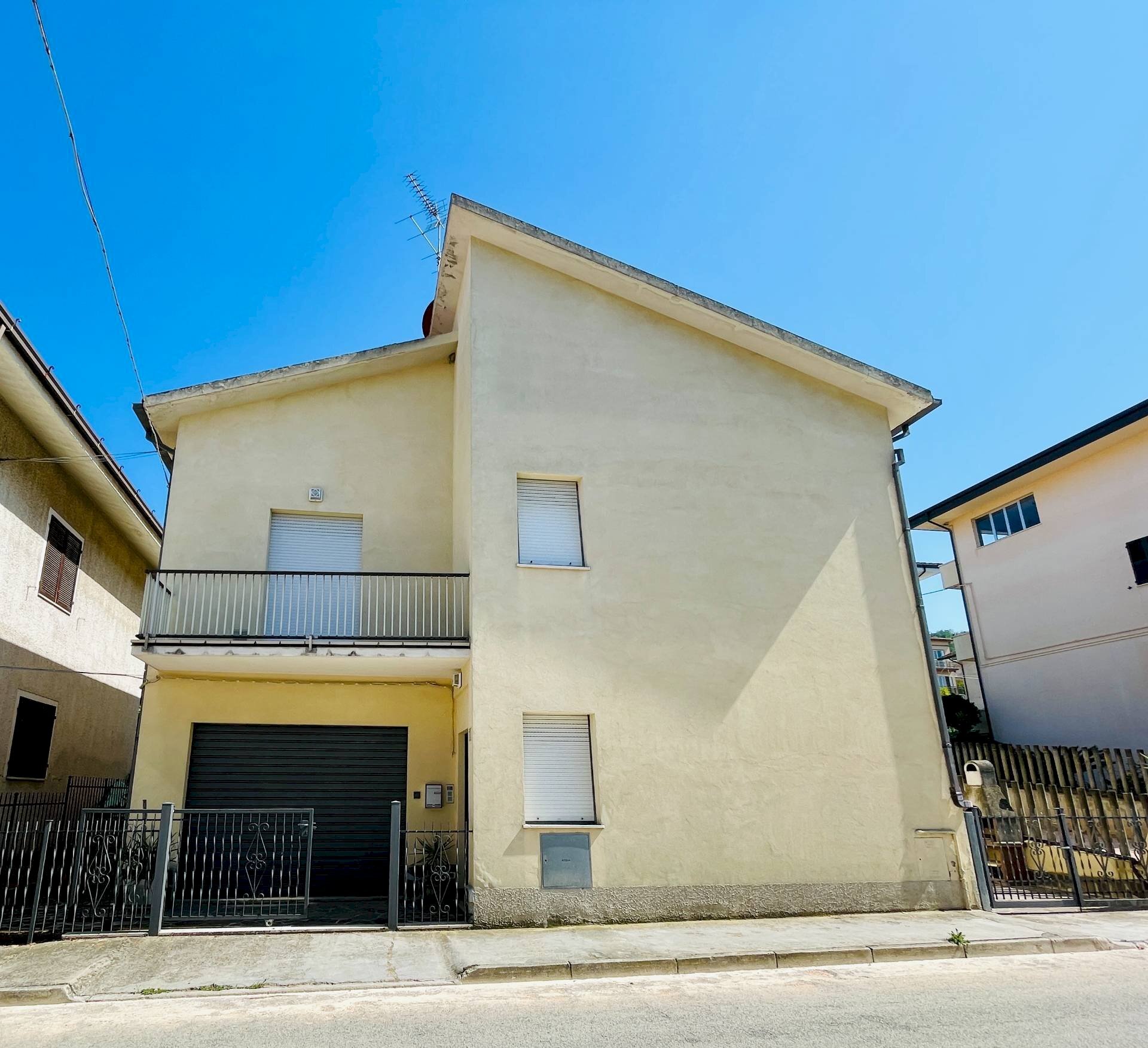 Foto 1 - Casa indipendente via R.Ruffilli
 
71, Sant'Elpidio a Mare - foto 1