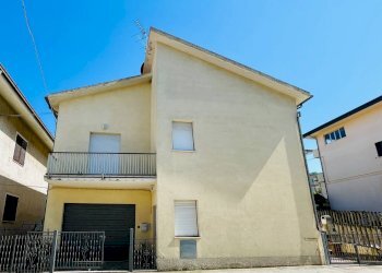 Foto 1 - Casa indipendente via R.Ruffilli
 
71, Sant'Elpidio a Mare - foto 1