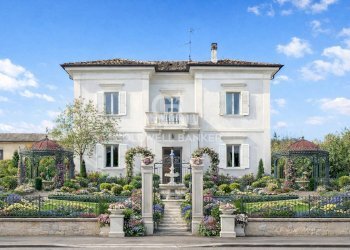 Foto 1 - Villa Via Mazzini
 
2, Urbania - foto 1