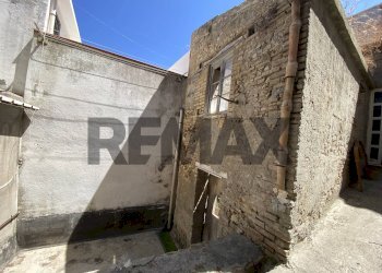 Casa all\'aperto - Casa semi indipendente Via Mannella
 
69, Spadafora - foto 9