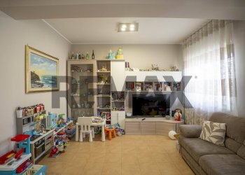 Soggiorno - Apartment Via Emanuele Macrì
 
9, Acireale - photo 6