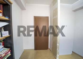 Hall / corridoio - Apartment Via Emanuele Macrì
 
9, Acireale - photo 20