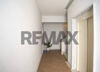 Hall / corridoio - Apartment Via Emanuele Macrì
 
9, Acireale - photo 32