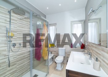 Bagno - Trilocale Via dei Gerani
 
4, Mascalucia - foto 9