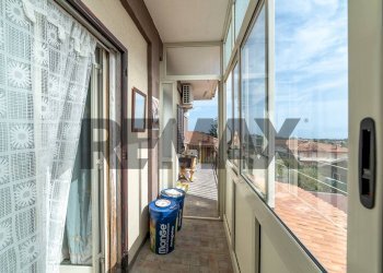 Hall / corridoio - Trilocale Via dei Gerani
 
4, Mascalucia - foto 20