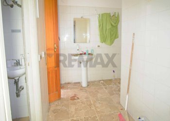 Bagno - Negozio Via scala Sant'Anna
18-20-24-26, Aci Catena - foto 11