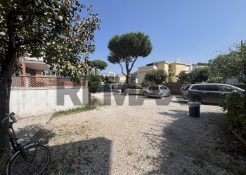 Edificio all\'aperto - Two-room apartment Via teseo
8, Ardea - photo 1