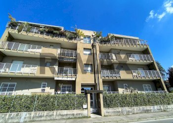 Edificio all\'aperto - Trilocale via Monteverdi
 
7, Monza - foto 1