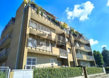 Edificio all\'aperto - Trilocale via Monteverdi
 
7, Monza - foto 23