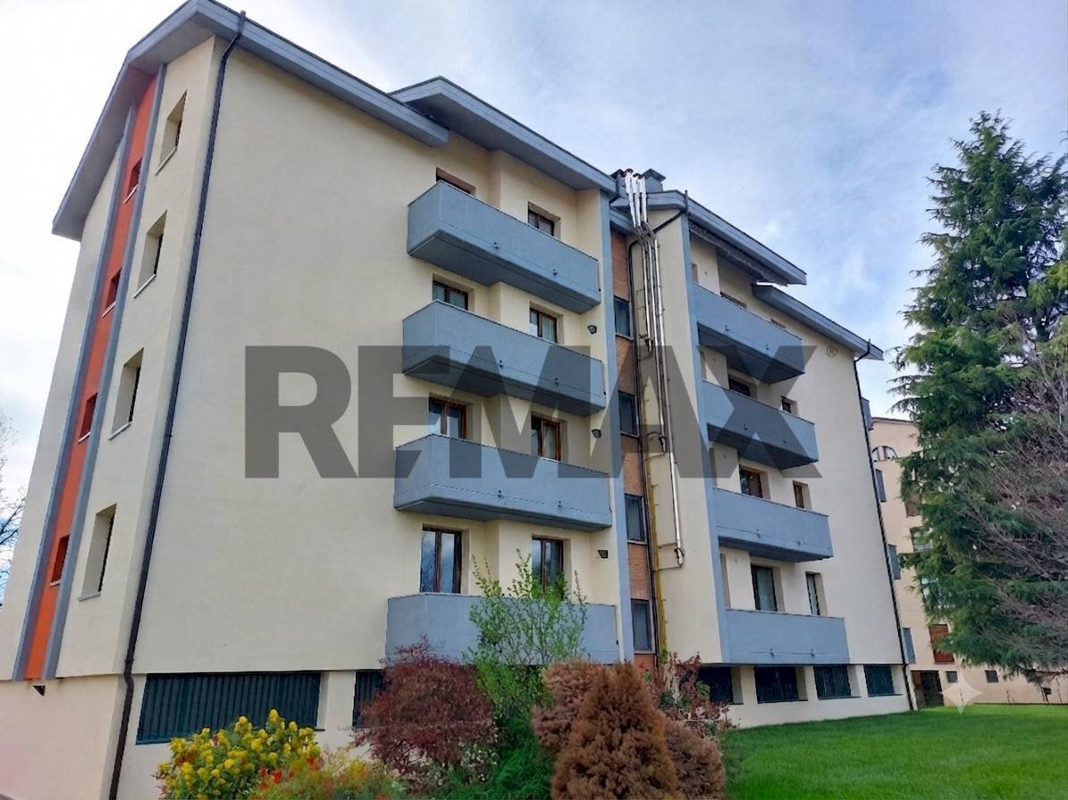 Edificio all\'aperto - Trilocale via Velasca
 
54, Vimercate - foto 1