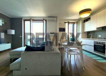 Sala da pranzo - Trilocale via Velasca
 
54, Vimercate - foto 4