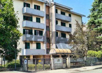 Edificio all\'aperto - Trilocale via Velasca
 
54, Vimercate - foto 36