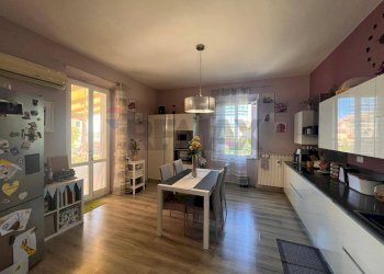 Sala da pranzo - Casa indipendente Case Nuove
 
8, Rosignano Marittimo - foto 3