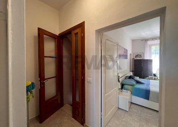 Hall / corridoio - Casa indipendente Case Nuove
 
8, Rosignano Marittimo - foto 26