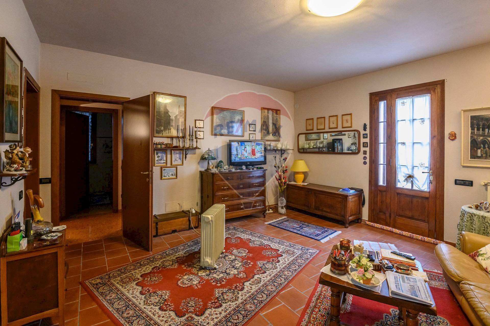 Soggiorno - Trilocale Strada Montanara Sud
 
147, Marcaria - foto 2