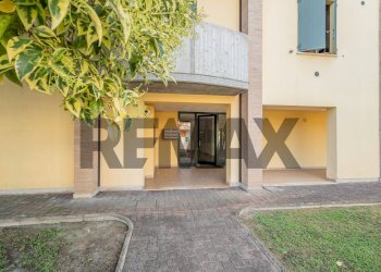 Edificio all\'aperto - Three-room apartment Via Gandhi
 
3, Dosolo - photo 5