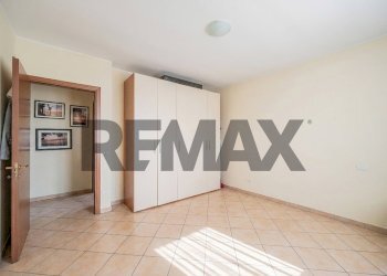 Stanza vuota - Three-room apartment Via Gandhi
 
3, Dosolo - photo 15